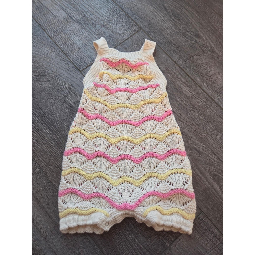 Old navy baby girl romper 3-6 mos